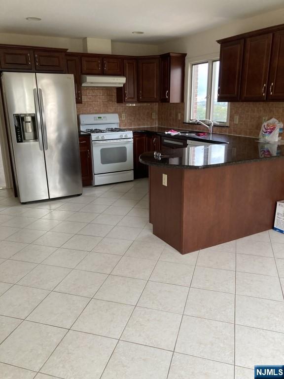 843 Pleasant View Terrace Ridgefield, NJ 07657 - Photo 4 of 7