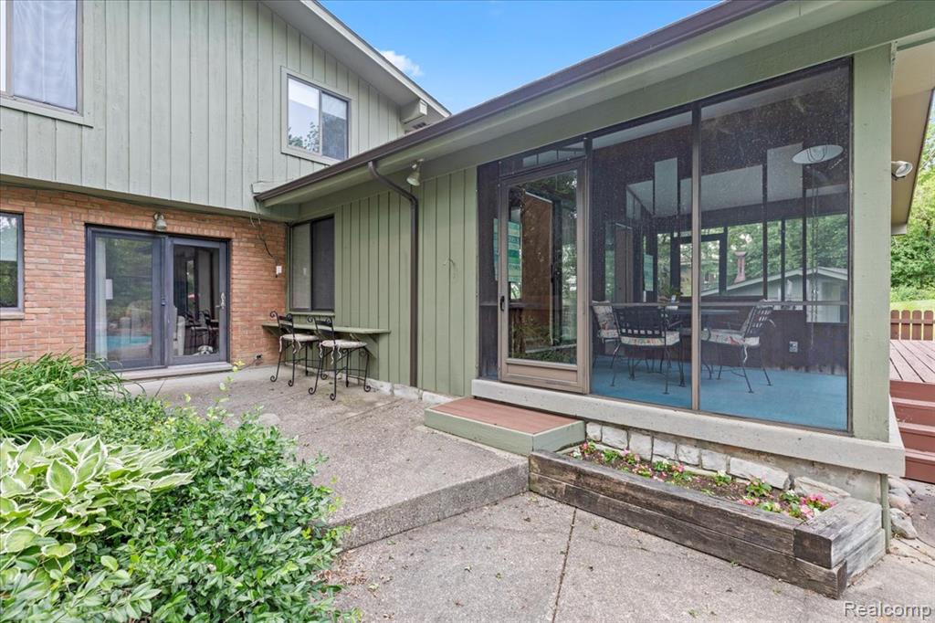 2689 Roseview Drive Rochester Hills, MI 48306 - Photo 58 of 74