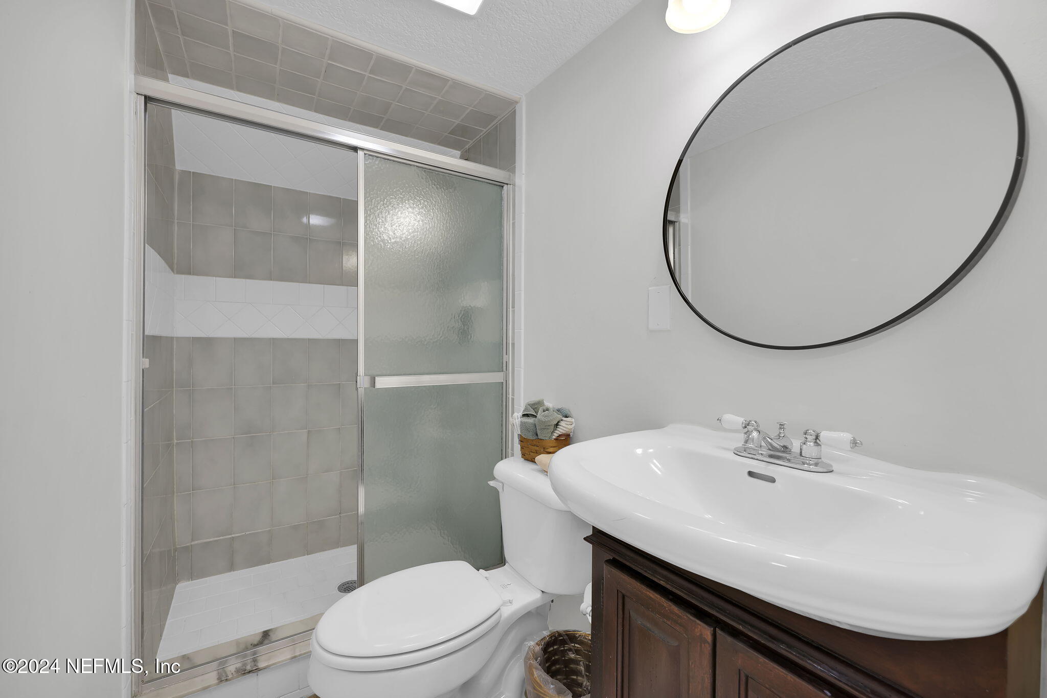 13033 Sawpit Road Jacksonville, FL 32226 - Photo 35 of 63 Bathroom 2