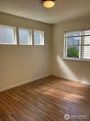 $3,600 | 3611 22nd Avenue West, Seattle, WA 98199