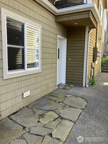 $3,600 | 3611 22nd Avenue West, Seattle, WA 98199