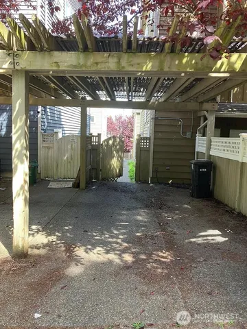 $3,600 | 3611 22nd Avenue West, Seattle, WA 98199