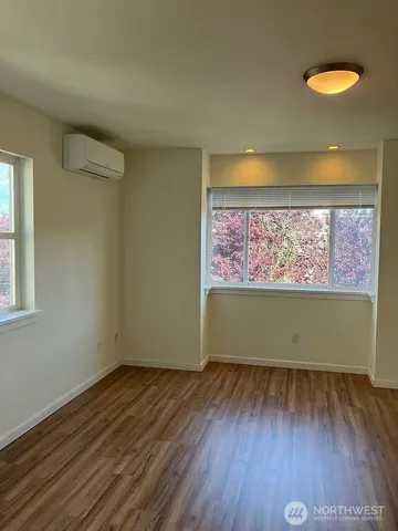 $3,600 | 3611 22nd Avenue West, Seattle, WA 98199