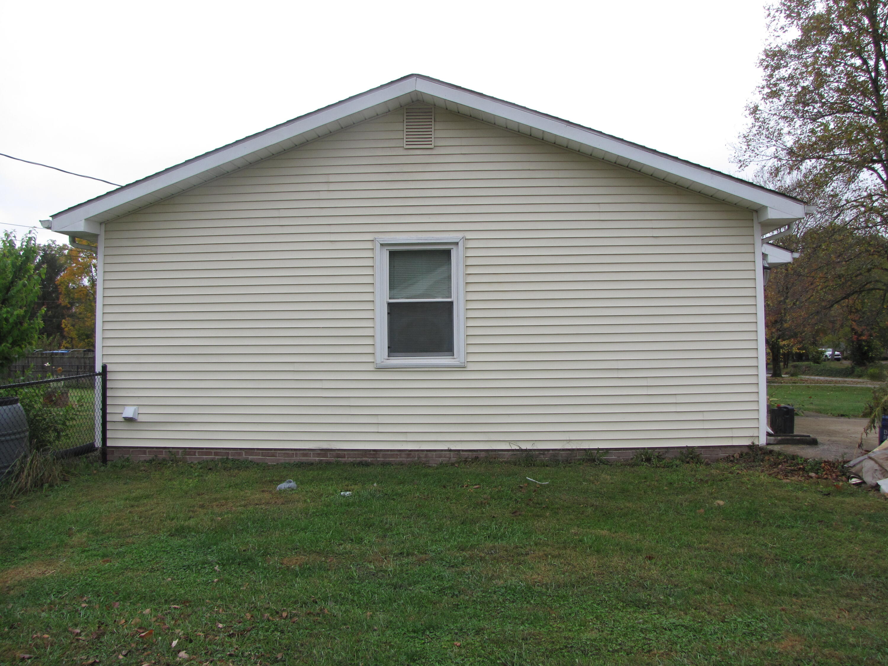 116 Johnson Road Berea, KY 40403 - Photo 6 of 36 Side