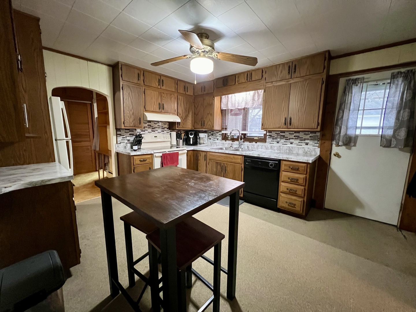 302 Dickson Street Sidell, IL 61876 - Photo 13 of 37 Gallery Image 13
