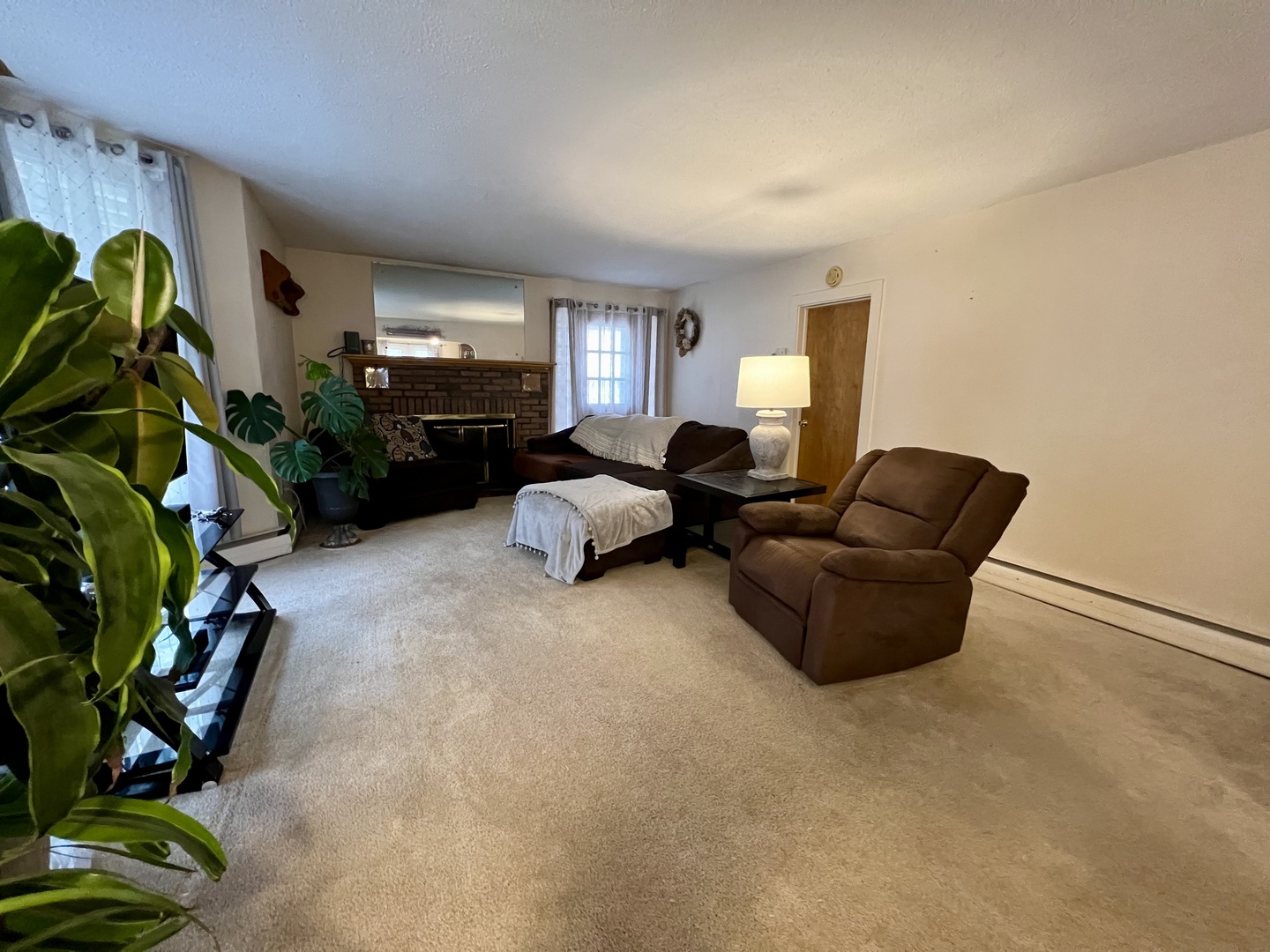 302 Dickson Street Sidell, IL 61876 - Photo 3 of 37 Gallery Image 3