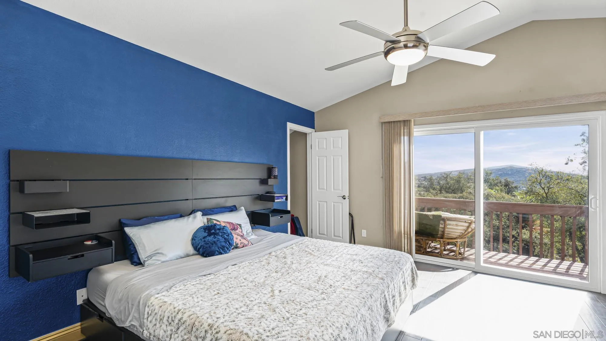 24249 Sargeant Road Ramona, CA 92065 - Photo 17 of 46 Gallery Image 17
