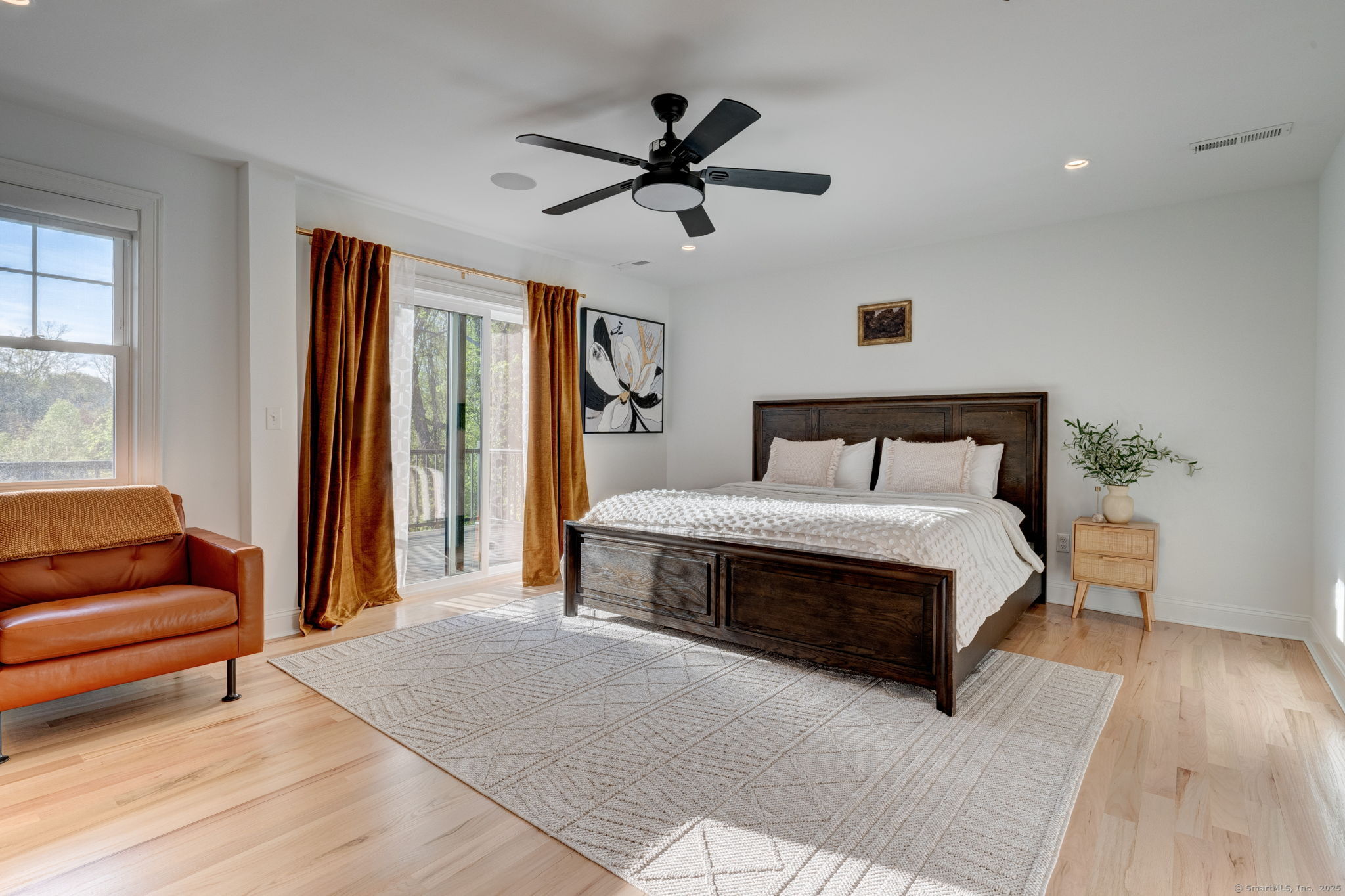 125 Ridgewood Drive Milford, CT 06460 - Photo 14 of 37