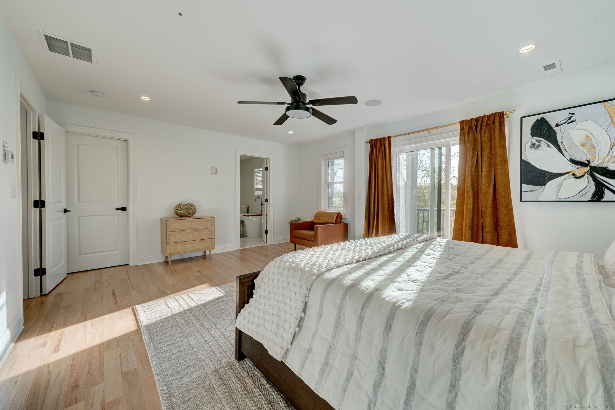 125 Ridgewood Drive Milford, CT 06460 - Photo 15 of 37