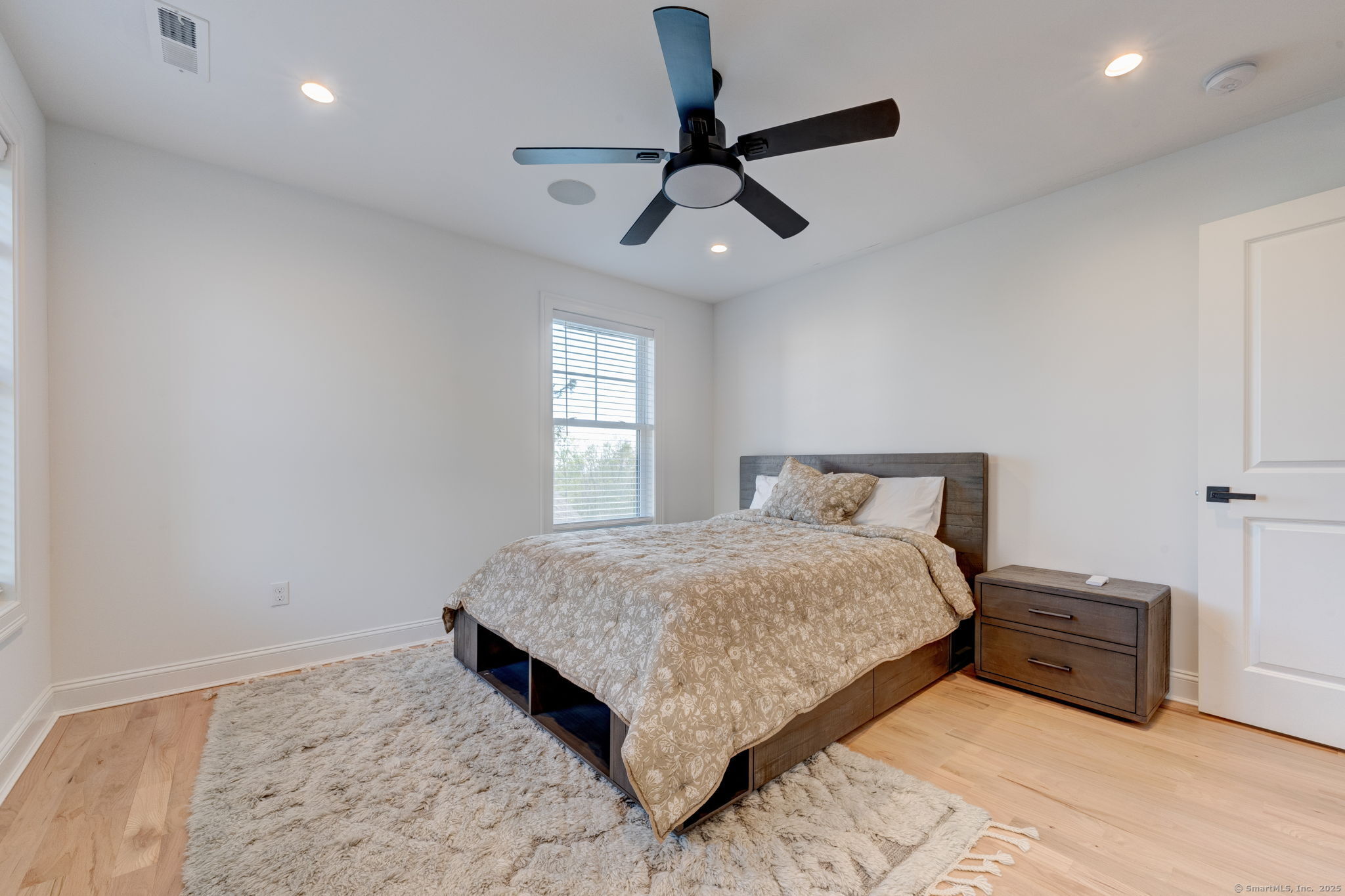 125 Ridgewood Drive Milford, CT 06460 - Photo 20 of 37