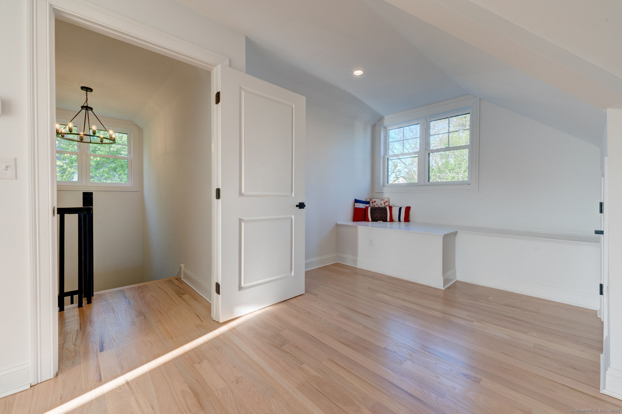 125 Ridgewood Drive Milford, CT 06460 - Photo 27 of 37