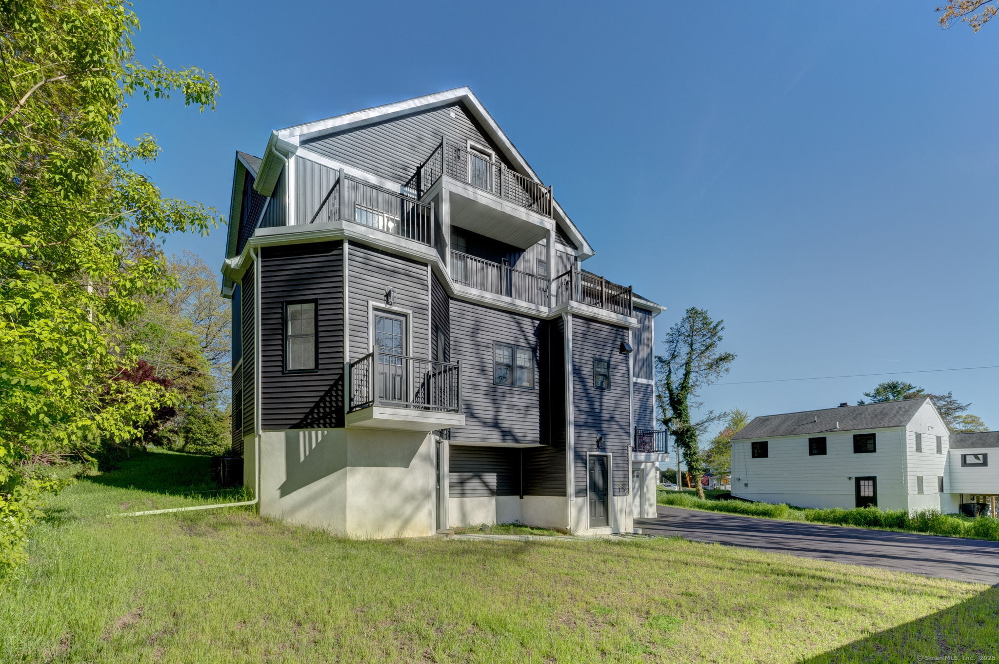 125 Ridgewood Drive Milford, CT 06460 - Photo 30 of 37