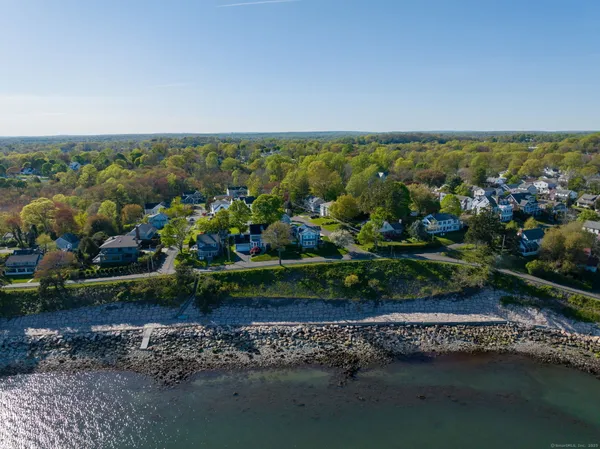 $1,650,000 | 125 Ridgewood Drive, Milford, CT 06460