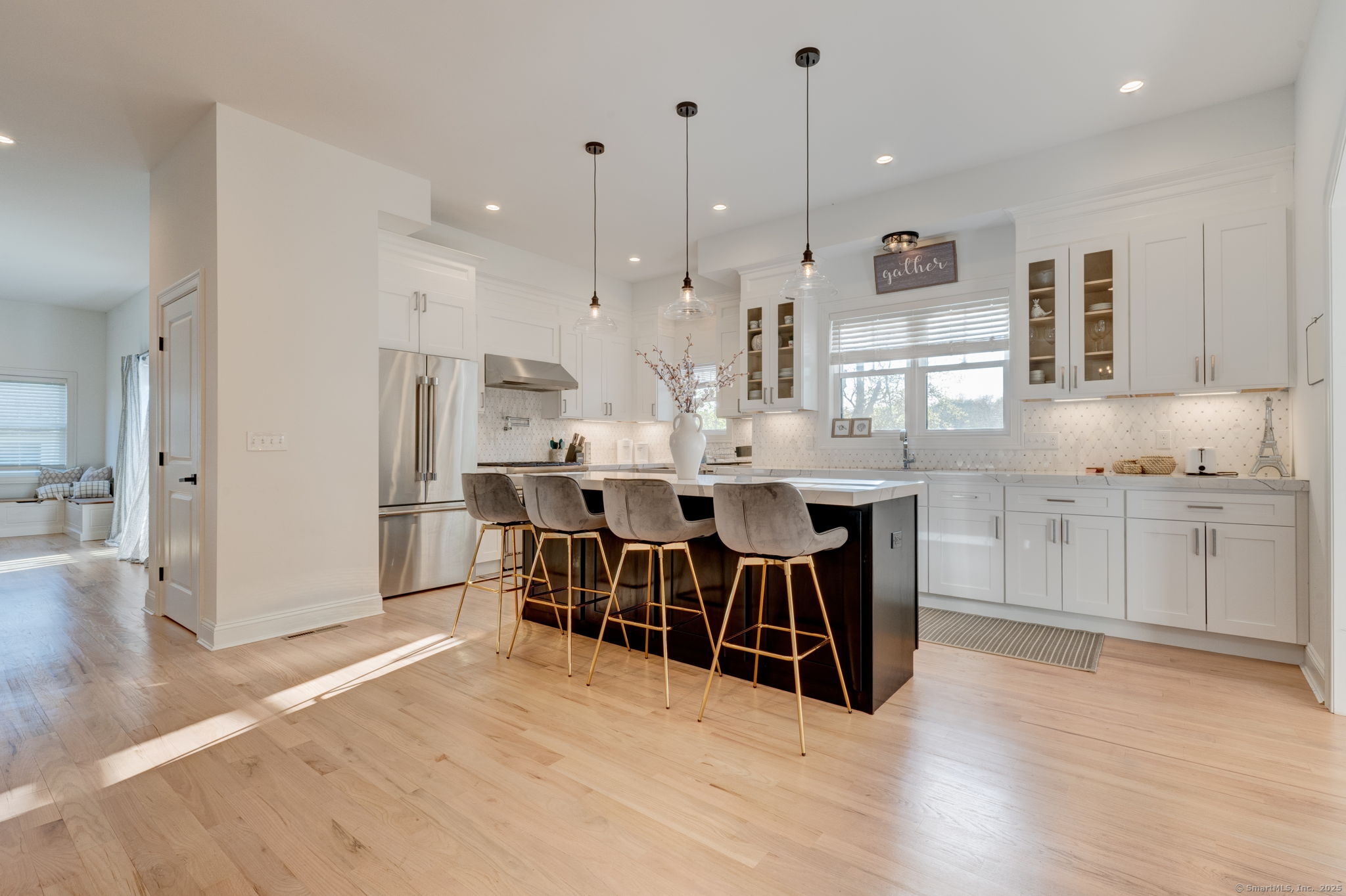 125 Ridgewood Drive Milford, CT 06460 - Photo 6 of 37