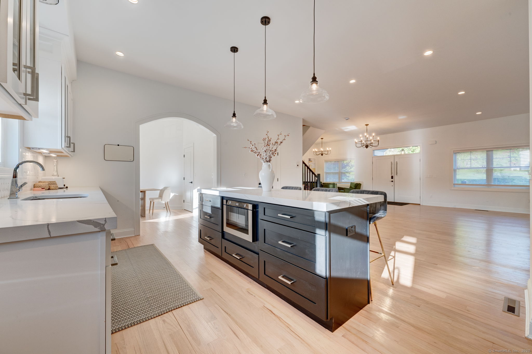 125 Ridgewood Drive Milford, CT 06460 - Photo 9 of 37