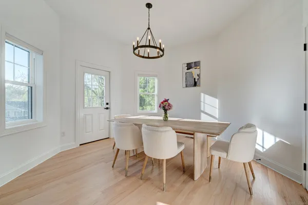 $1,650,000 | 125 Ridgewood Drive, Milford, CT 06460