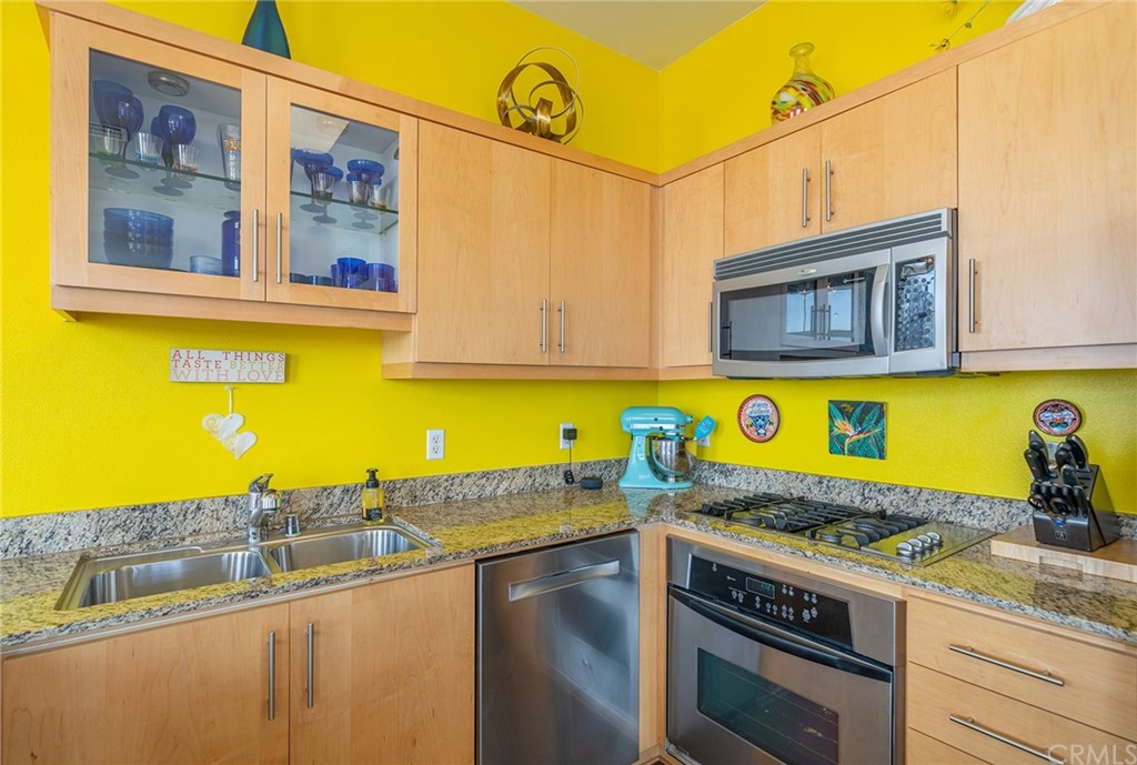 435 West Center Street Promenade, Unit 401 Anaheim, CA 92805 - Photo 22 of 51