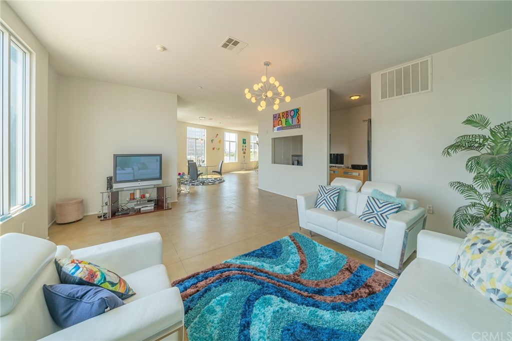 435 West Center Street Promenade, Unit 401 Anaheim, CA 92805 - Photo 10 of 51