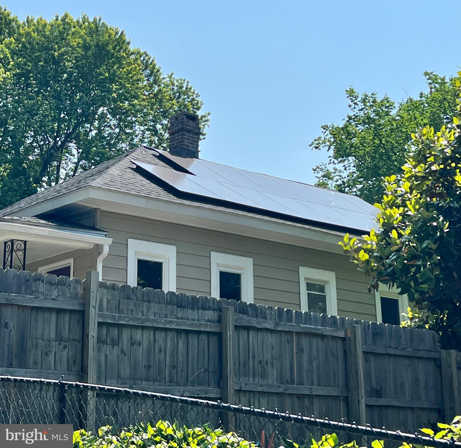 5709 Dade Street Capitol Heights, MD 20743 - Photo 6 of 30 a front view of a house with a garden