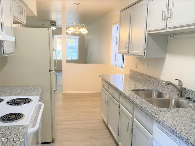 $1,000 | 456 South Olive, Unit 8, Mesa, AZ 85204