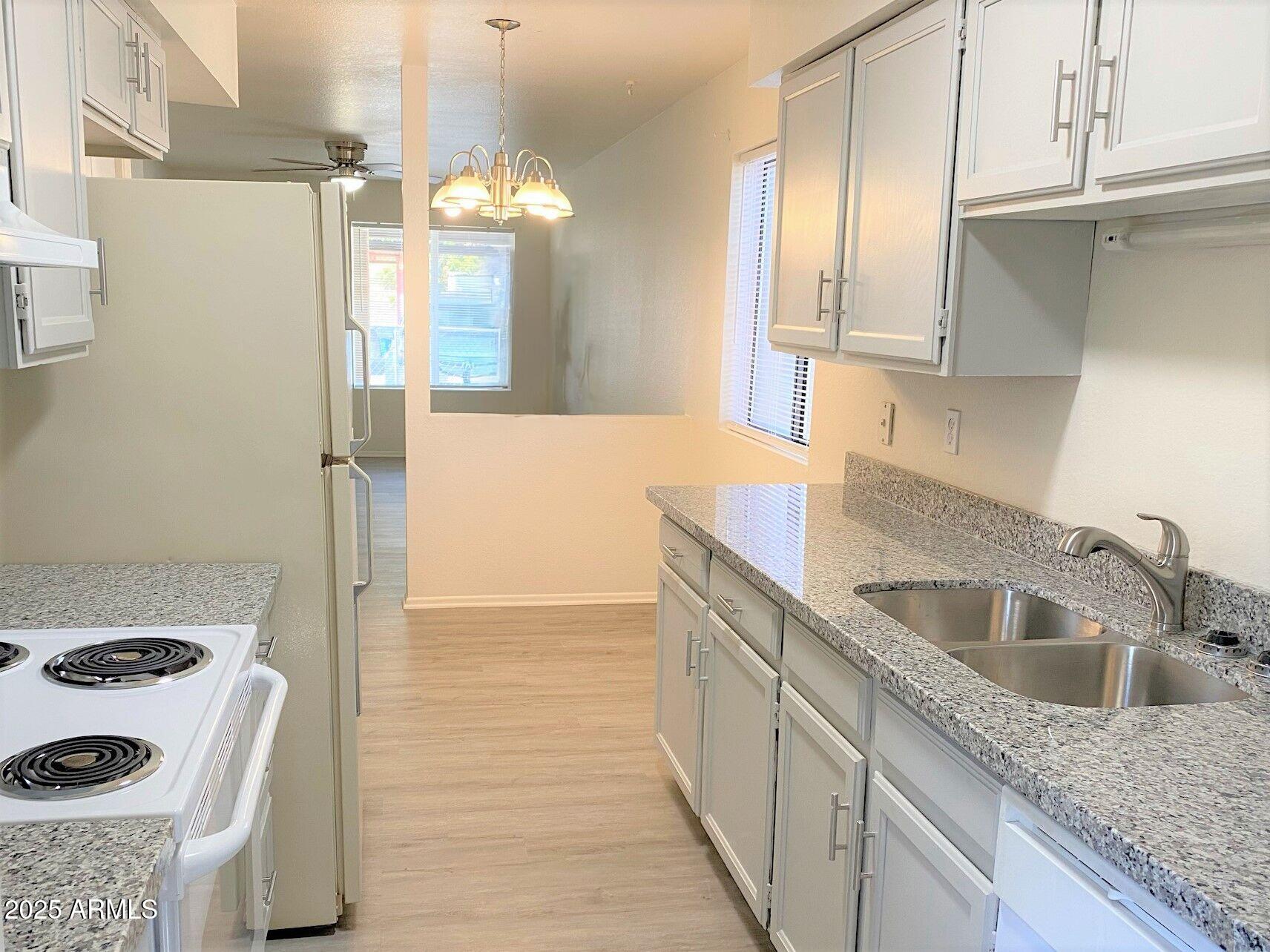 456 South Olive, Unit 8 Mesa, AZ 85204 - Photo 1 of 8 IMG_6573_genErase