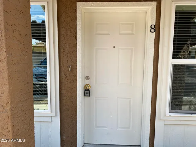 $1,000 | 456 South Olive, Unit 8, Mesa, AZ 85204