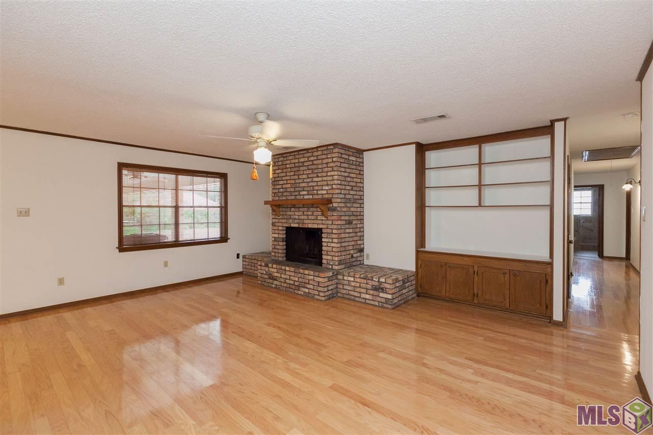 1648 Rue Crozat Baton Rouge, LA 70810 - Photo 4 of 24