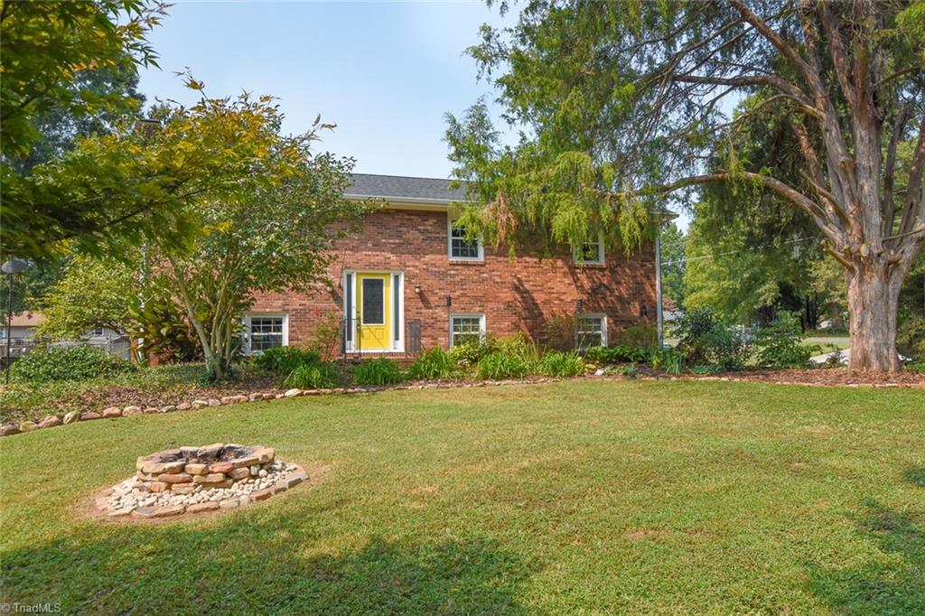 5338 Mapleton Street Clemmons, NC 27012 - Photo 2 of 31