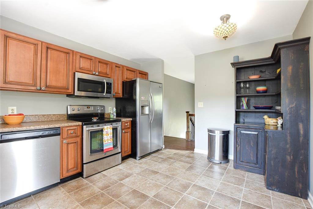 5338 Mapleton Street Clemmons, NC 27012 - Photo 8 of 31