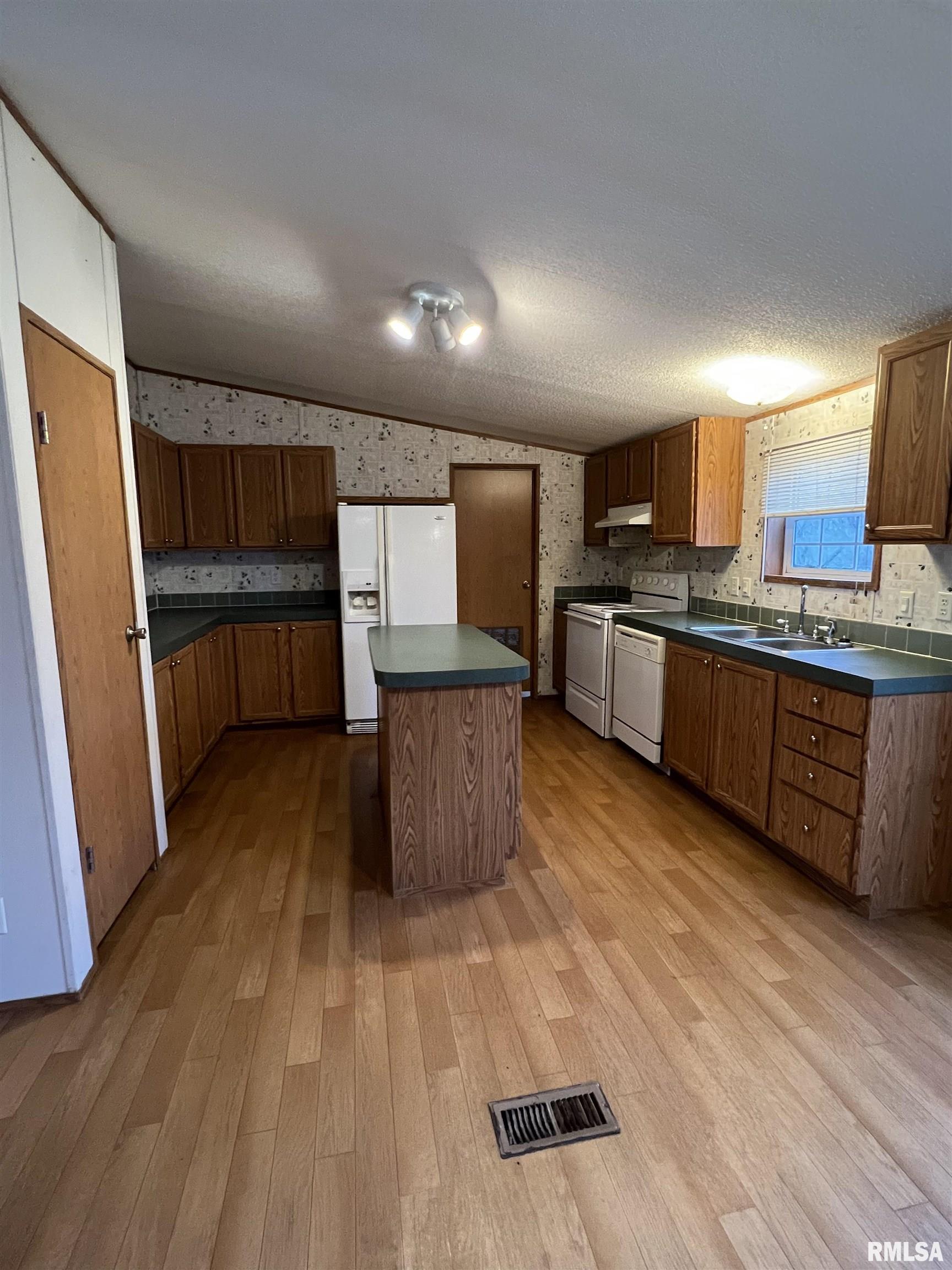 318 Rosebud Road Golconda, IL 62938 - Photo 4 of 10 Gallery Image 4