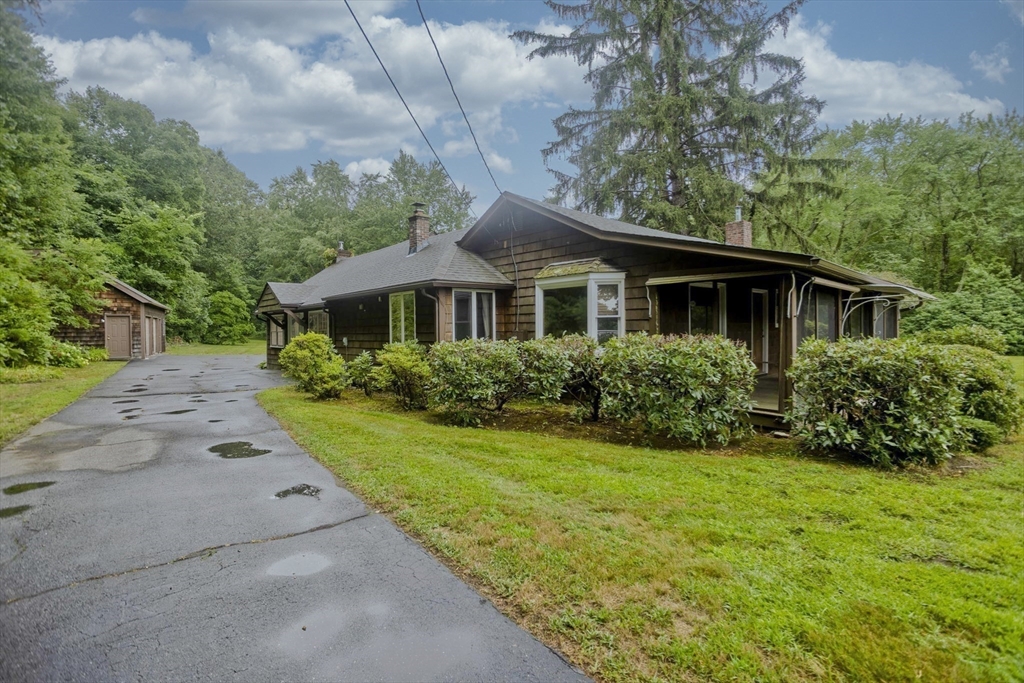 4 Pond Road Wilbraham, MA 01095 - Photo 8 of 42 Gallery Image 8