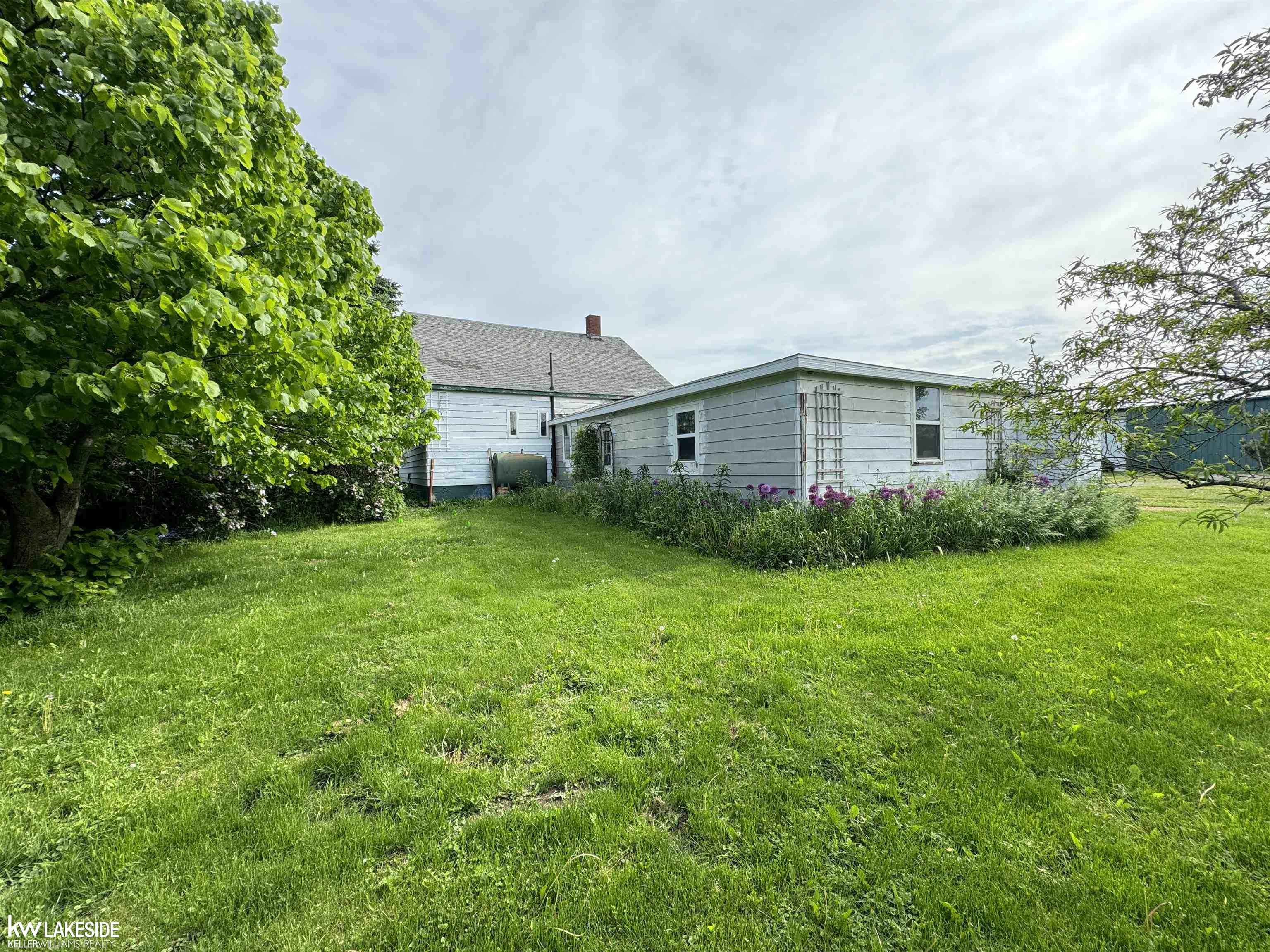 433 Oak Beach Road Kinde, MI 48445 - Photo 4 of 29 50142874-fe967fcc-6bb2-4023-b208-6184026933d5.JPG