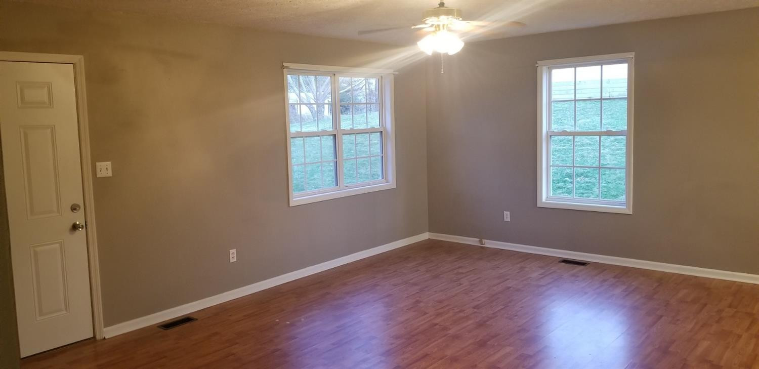 141 Mathis Lane McKee, KY 40447 - Photo 14 of 18 Listing Photo