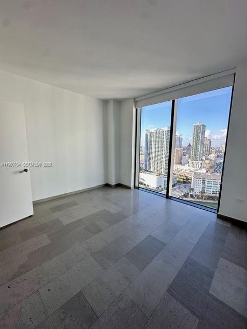 68 Southeast 6th Street, Unit 2511 Miami, FL 33131 - Photo 24 of 39