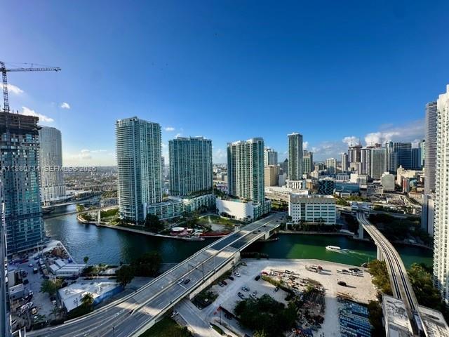 68 Southeast 6th Street, Unit 2511 Miami, FL 33131 - Photo 32 of 39