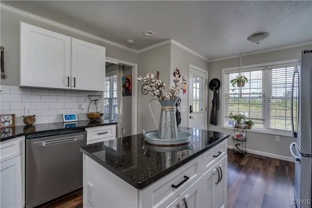 $399,900 | 31795 Highway 11, Philadelphia, NY 13673