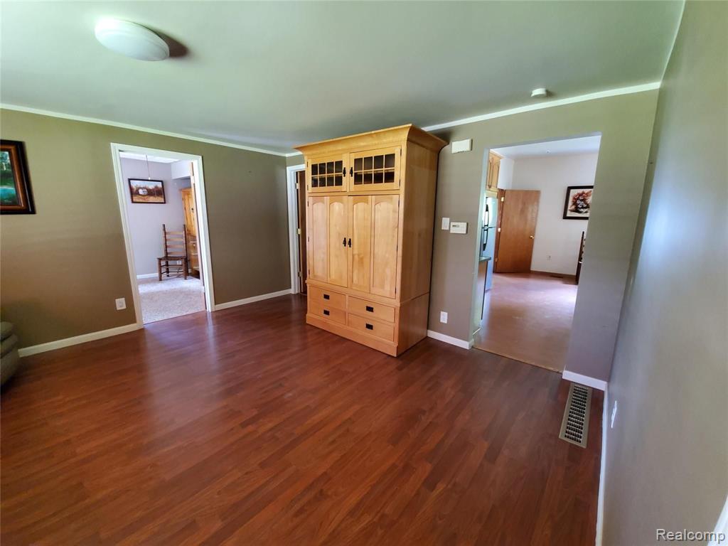83 South Elba Road Lapeer, MI 48446 - Photo 13 of 25