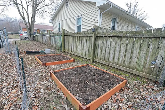 $149,000 | 217 North Alexander Street, Farmington, MO 63640