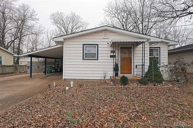 $149,000 | 217 North Alexander Street, Farmington, MO 63640