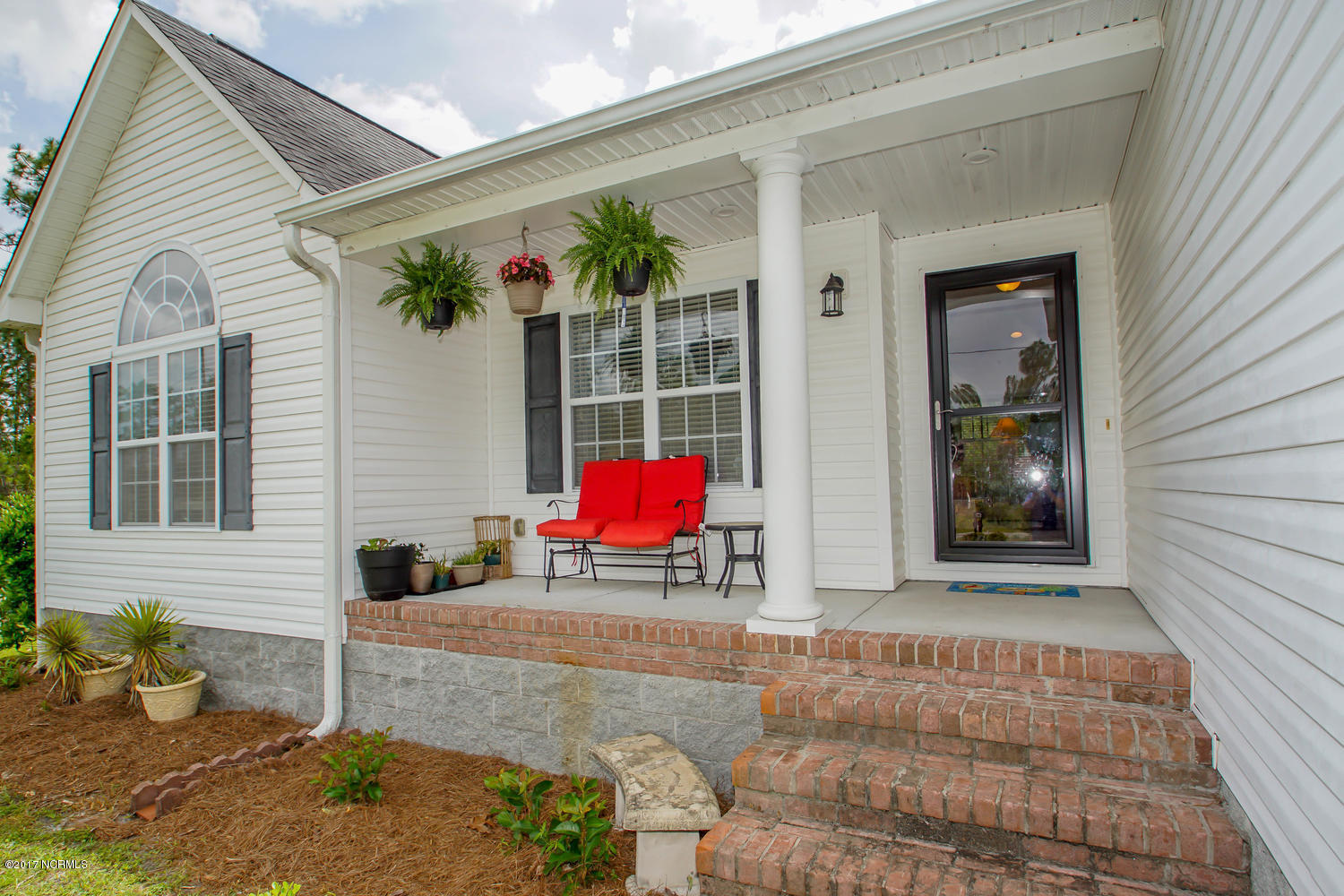 166 Sigman Road Southport, NC 28461 - Photo 4 of 26 166 Sigman Rd Southport NC-large-008-28-