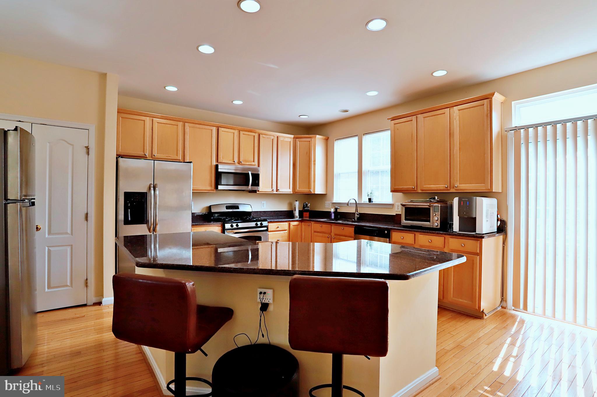 14022 Sawteeth Way Centreville, VA 20121 - Photo 2 of 27