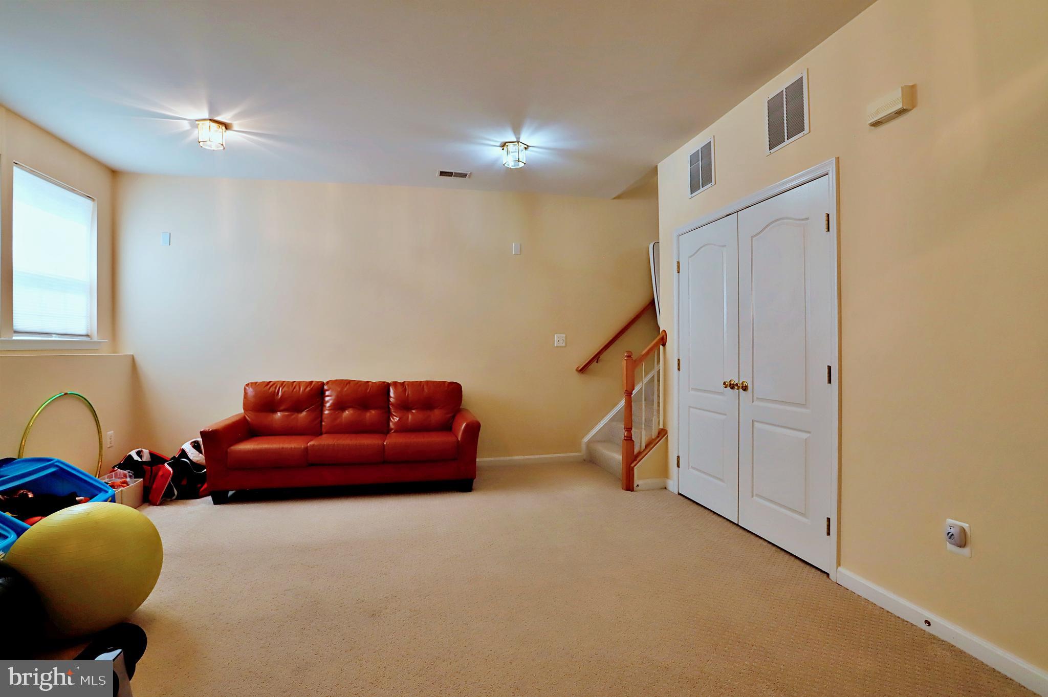 14022 Sawteeth Way Centreville, VA 20121 - Photo 25 of 27