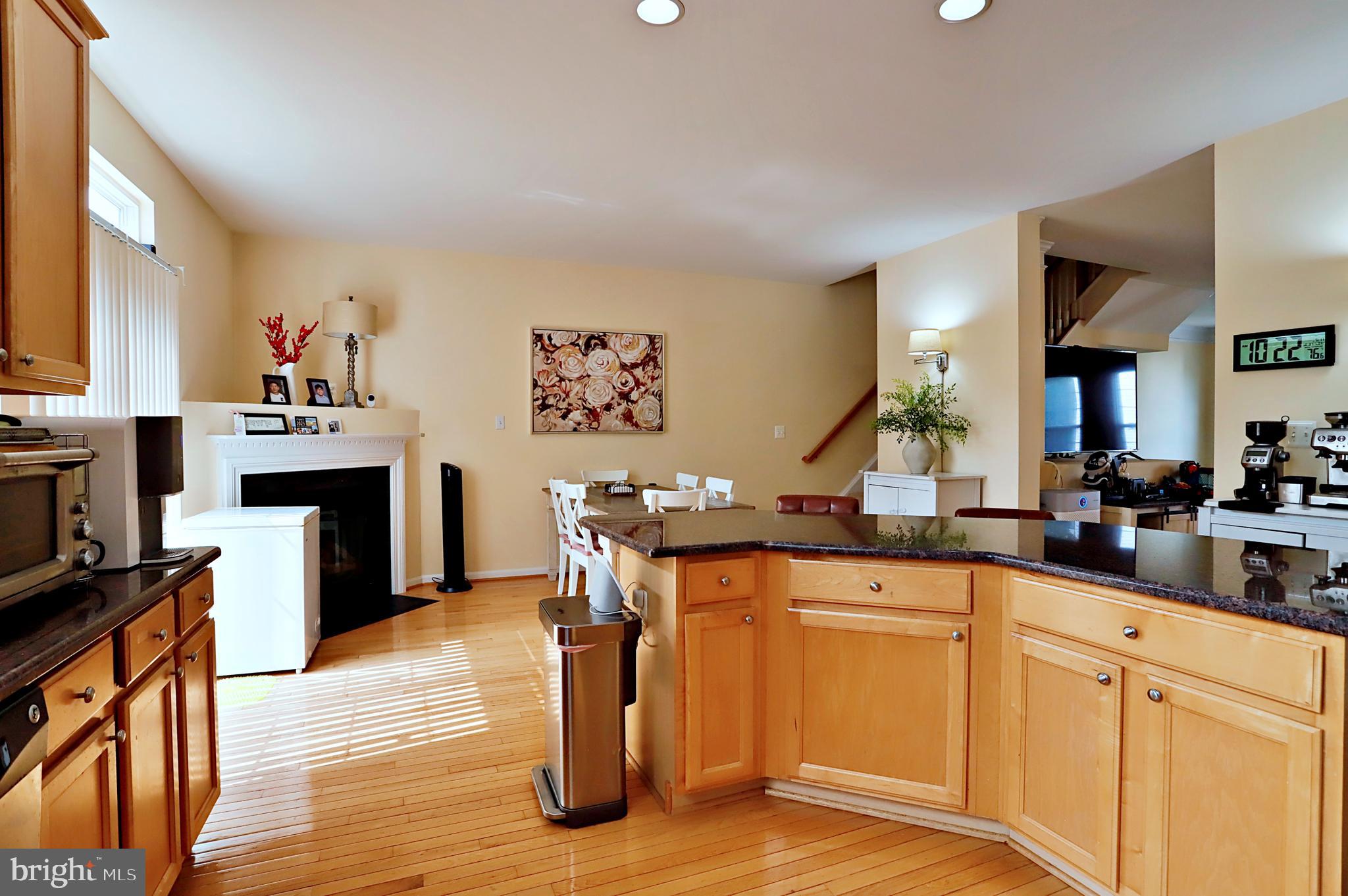 14022 Sawteeth Way Centreville, VA 20121 - Photo 6 of 27