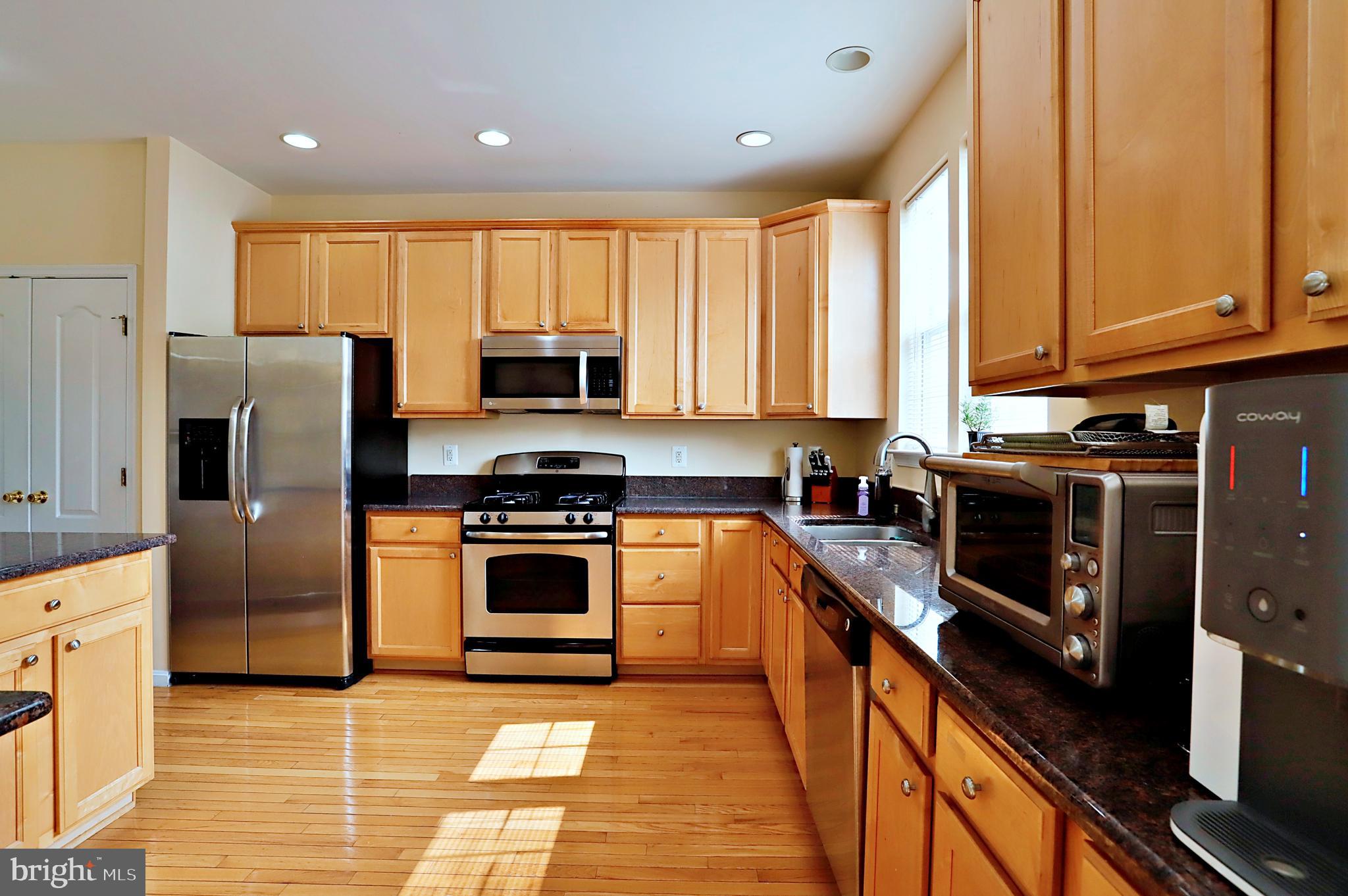 14022 Sawteeth Way Centreville, VA 20121 - Photo 7 of 27