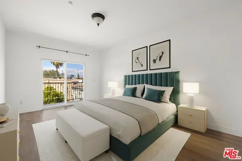 $1,049,000 | 8555 Cashio Street, Unit PH 4, Los Angeles, CA 90035
