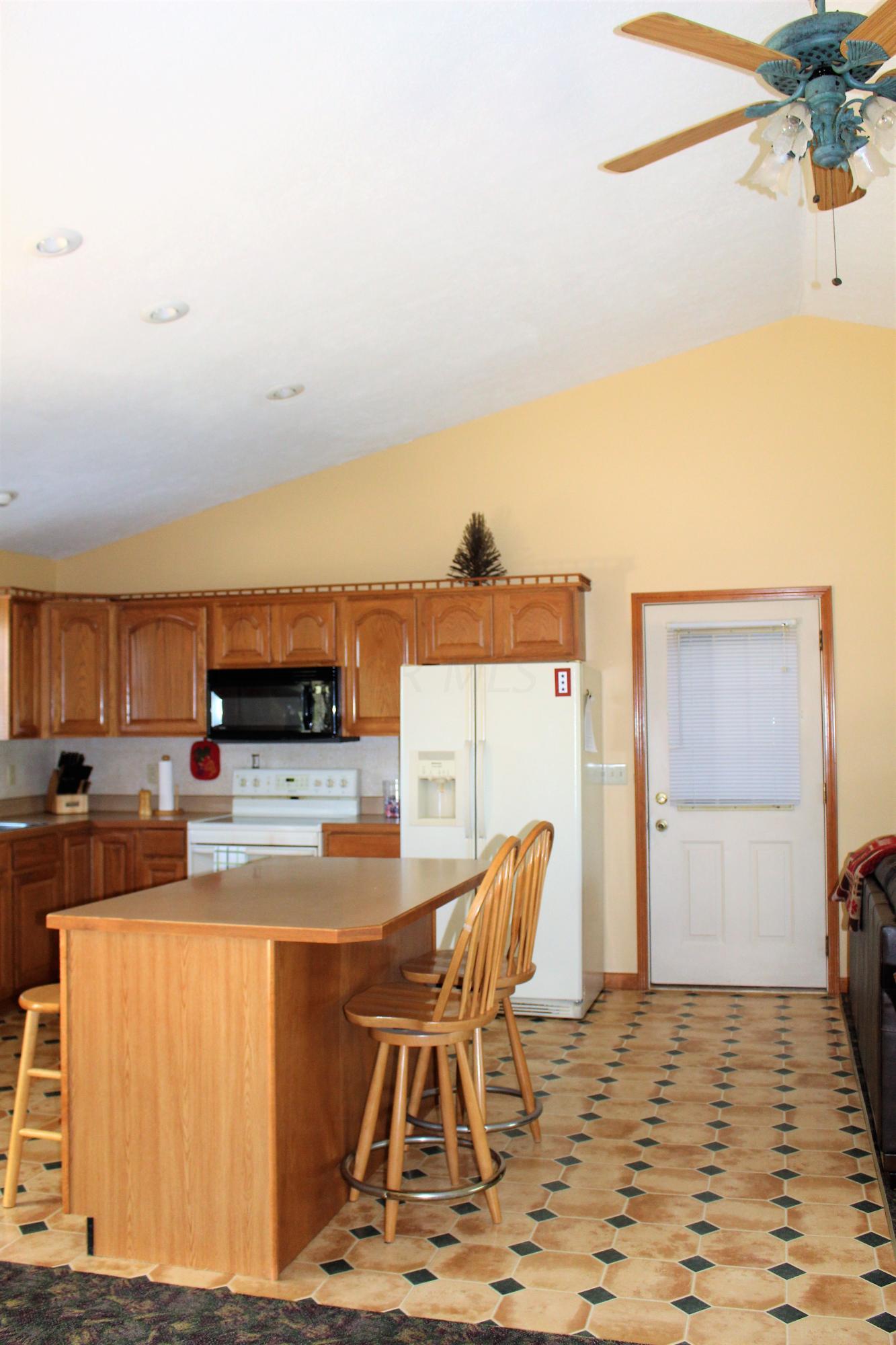 8651 16th Road Southwest Amanda, OH 43102 - Photo 14 of 47