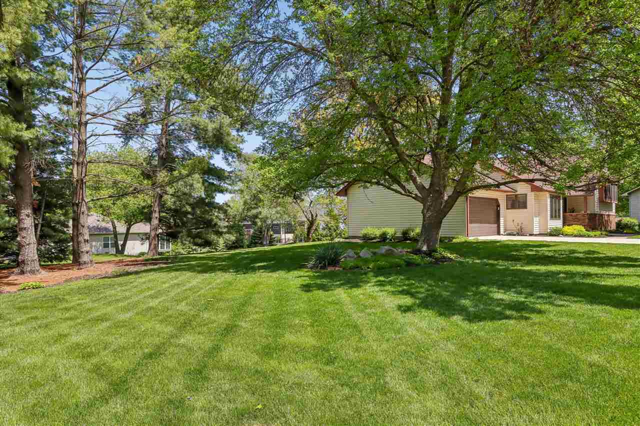 615 Pine Ridge Road Coralville, IA 52241 - Photo 28 of 36 Gallery Image 28