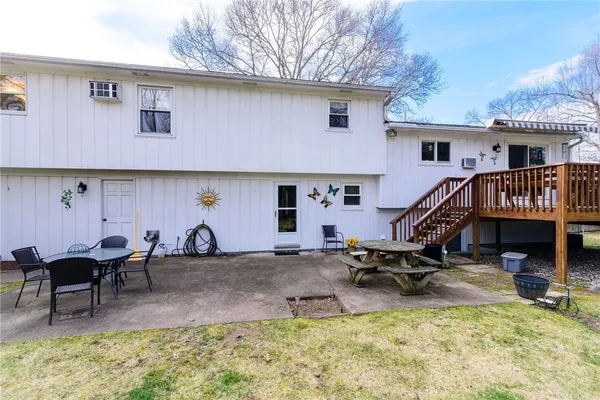 $649,900 | 72 Janet Court, Warwick, RI 02886