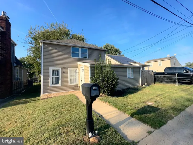 $260,000 | 16 Tyrone Avenue, New Castle, DE 19720