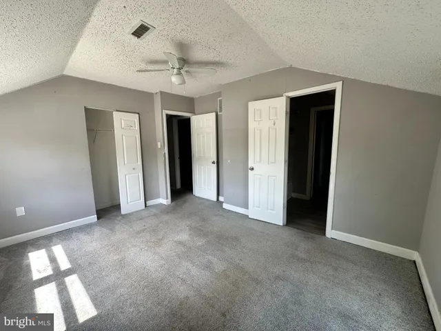 $260,000 | 16 Tyrone Avenue, New Castle, DE 19720